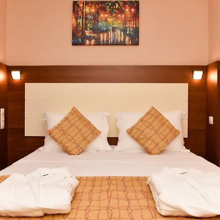 Ozgobek Ronesans Hotel De Luxe Uşak Luaran gambar