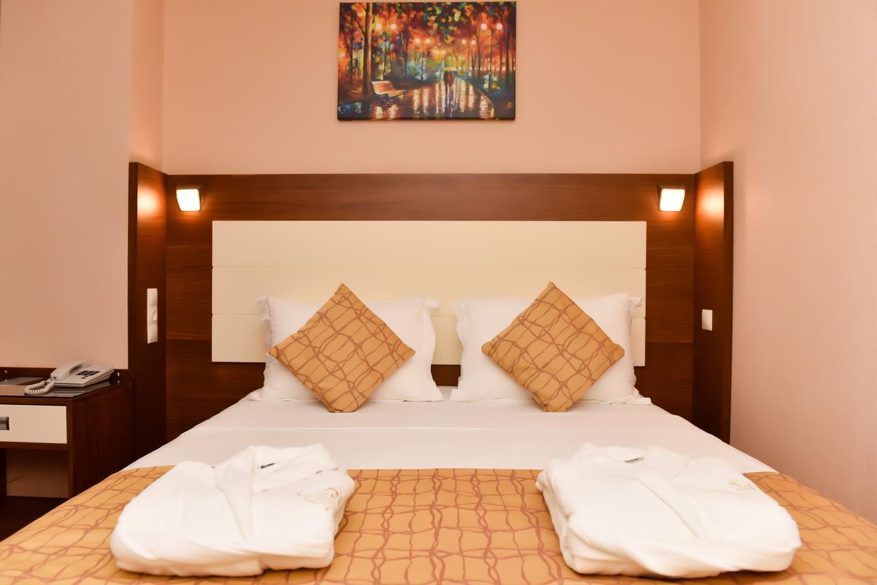 Ozgobek Ronesans Hotel De Luxe Uşak Luaran gambar