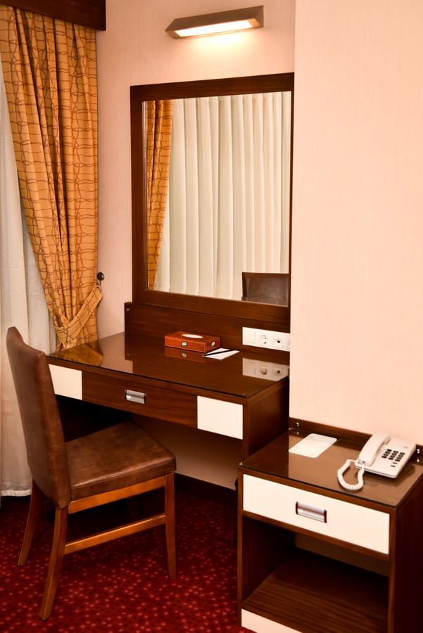 Ozgobek Ronesans Hotel De Luxe Uşak Luaran gambar