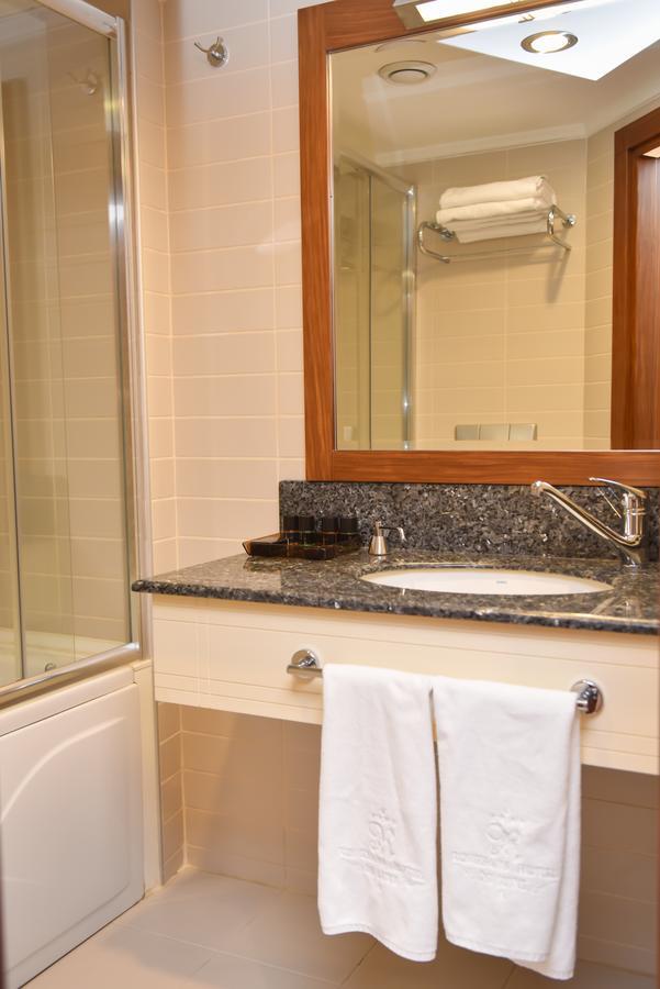 Ozgobek Ronesans Hotel De Luxe Uşak Luaran gambar