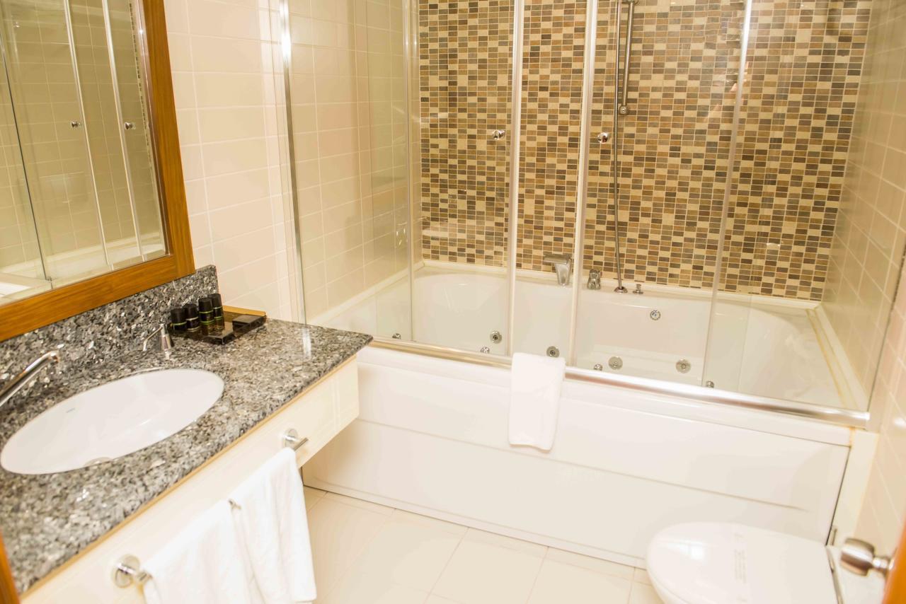 Ozgobek Ronesans Hotel De Luxe Uşak Luaran gambar