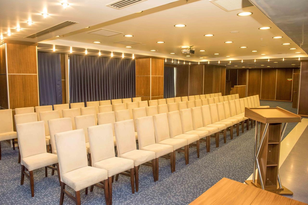 Ozgobek Ronesans Hotel De Luxe Uşak Luaran gambar