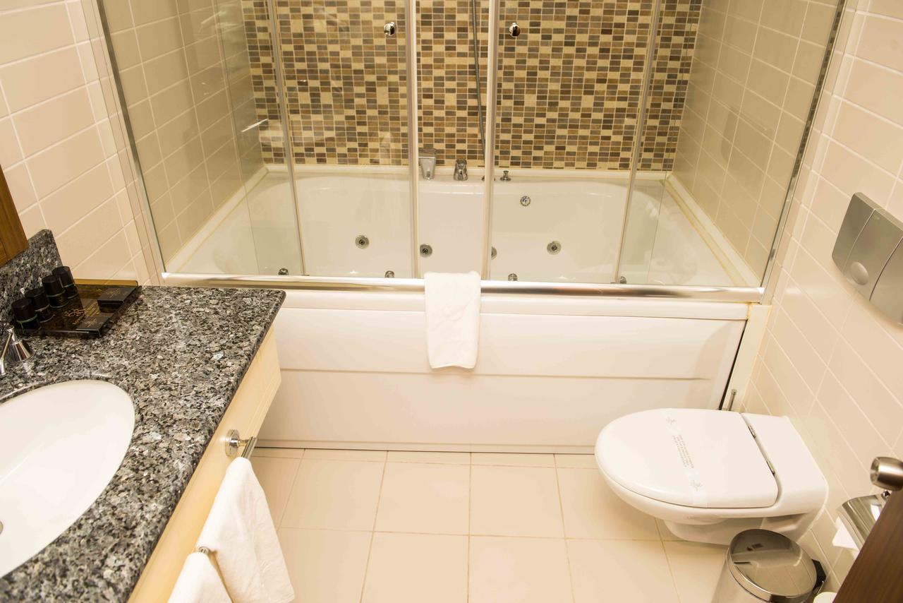 Ozgobek Ronesans Hotel De Luxe Uşak Luaran gambar